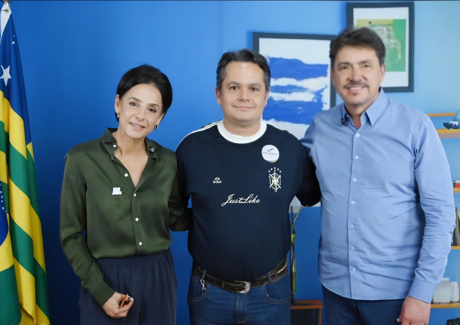 Marckennedy Rodrigues ao lado de Ana Paula Rezende e Senador Wilder Morais